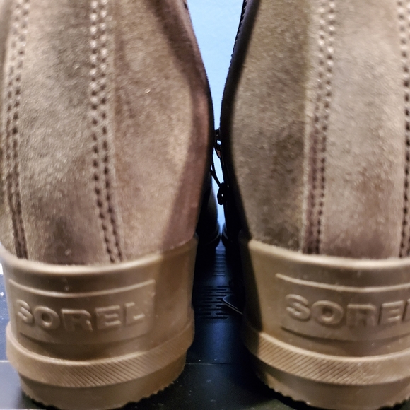Sorel Boots - Picture 4 of 6